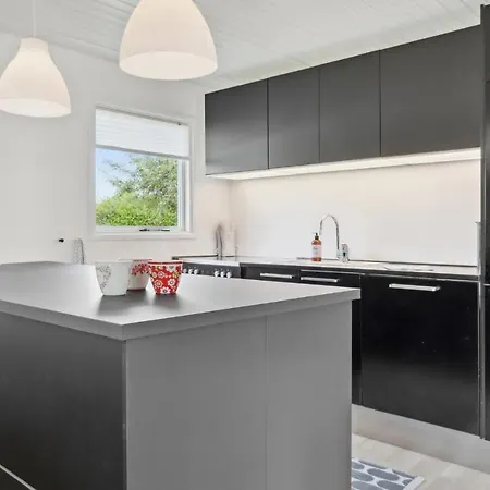 Nice Home In Idestrup With Wifi Feriehus *