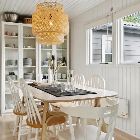 Nice Home In Idestrup With Wifi *