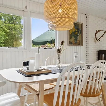 Feriehus Nice Home In Idestrup With Wifi *