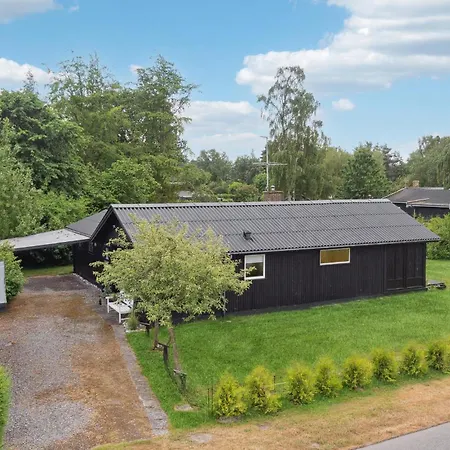 Nice Home In Idestrup With Wifi *