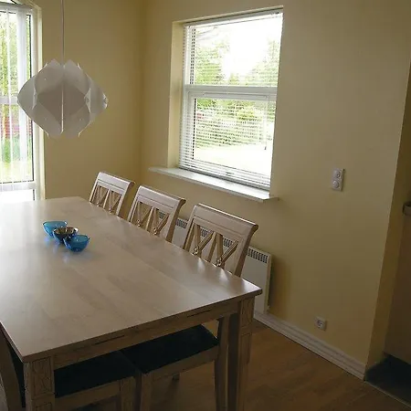 Nice Home In Idestrup With Wifi Feriehus